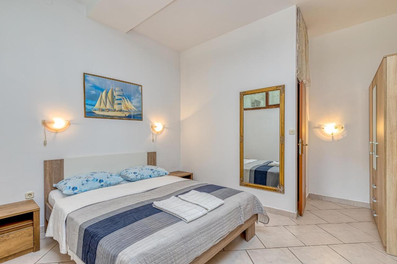 Apartments Bastovanovic Rovinj Buitenkant foto
